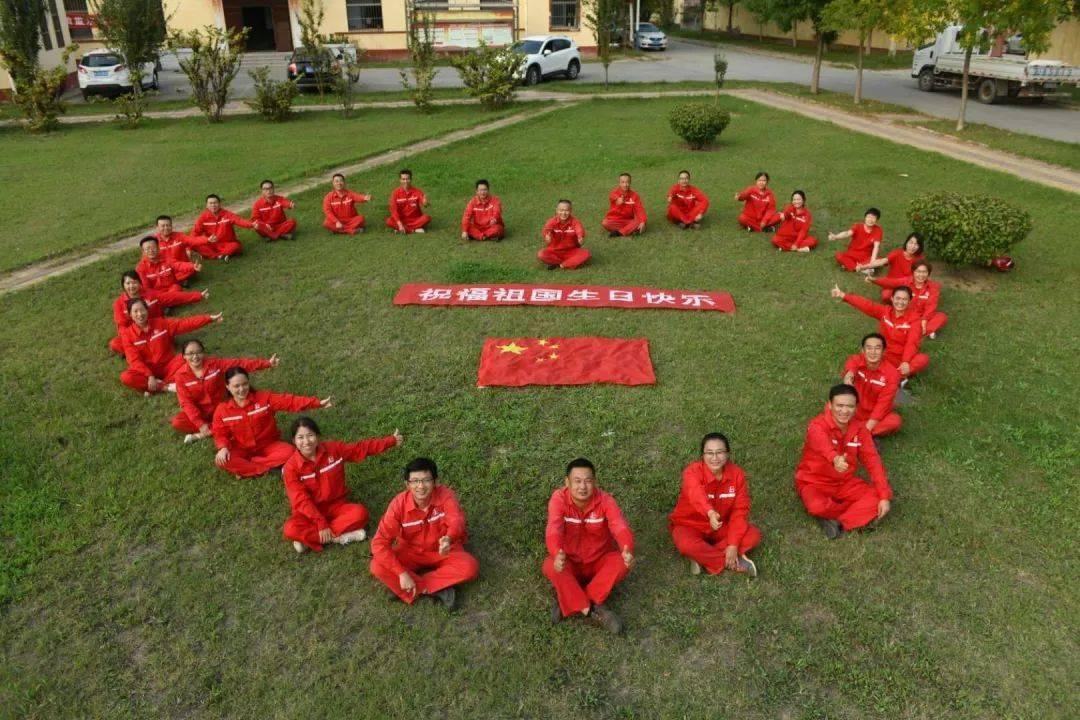 80后画家画美女，形象真实技法高超，但是和冷军相比，高下立判！